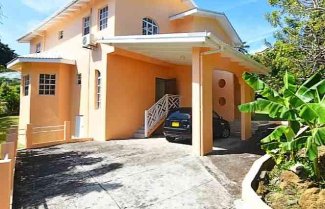 House for sale in Lance aux Epines, Saint George, Grenada — photo 1