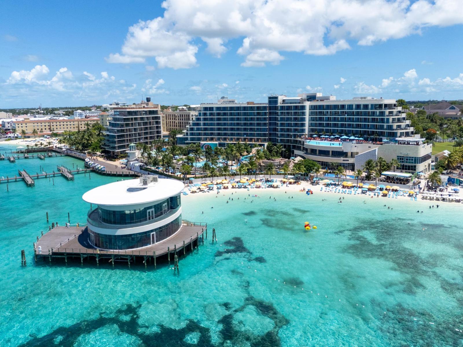 3 Bedroom Apartment for Sale in ONE PARTICULAR HARBOUR, Nassau / New Providence, The Bahamas — photo 3