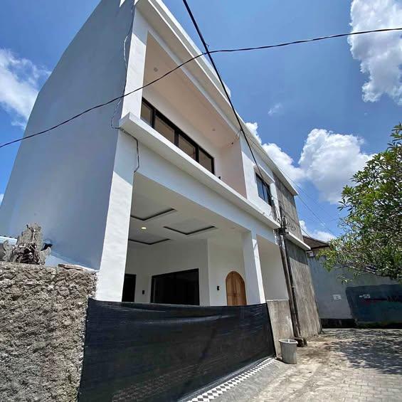 7-bedroom house in Denpasar — photo 1