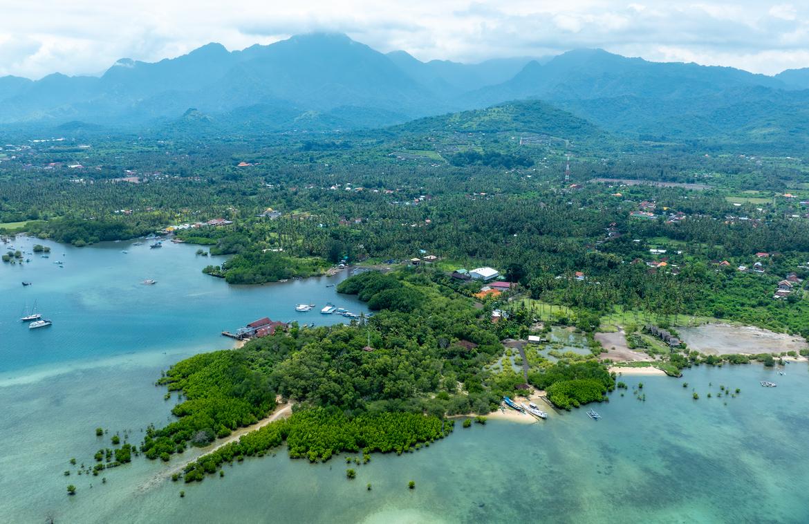 Iconic 2.08 Hectare Beachfront Peninsula in Northwest Bali — photo 3