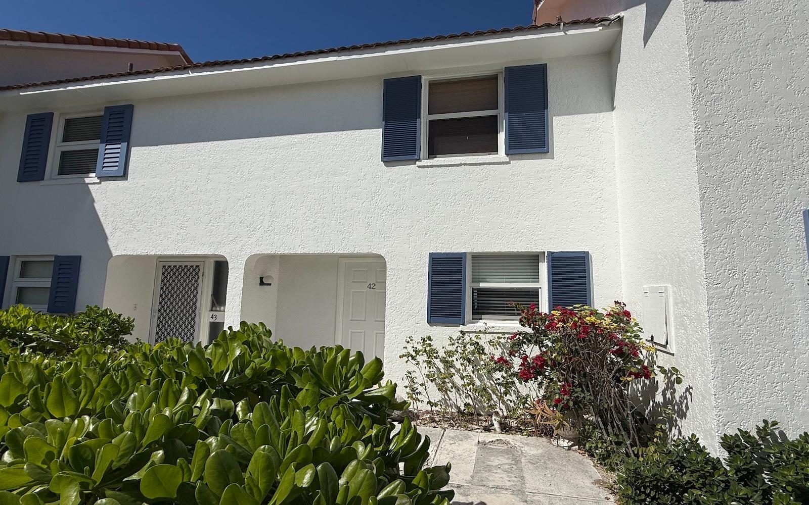 3 Bedroom Condo 5 for Sale, Delaporte Point, Cable Beach, New Providence, Bahamas — photo 4