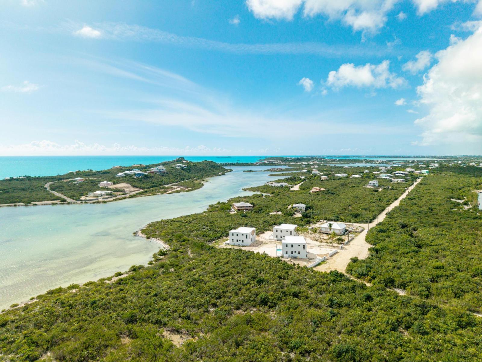 1 Lakeview Villas — photo 3