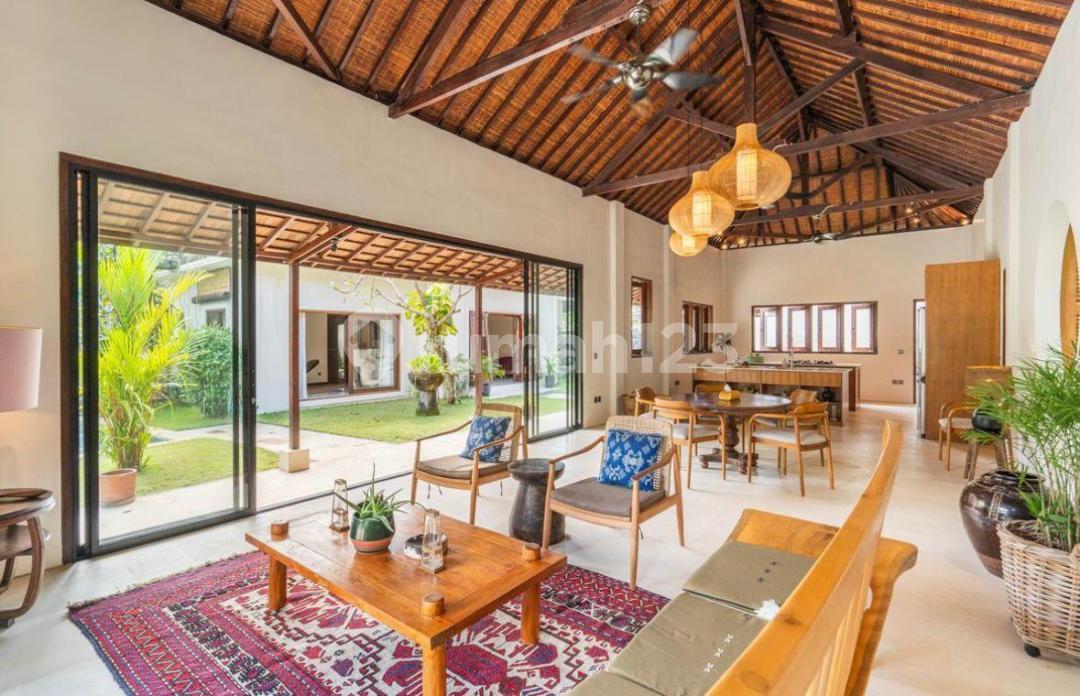 5-bedroom villa in Jimbaran, Bali — photo 1