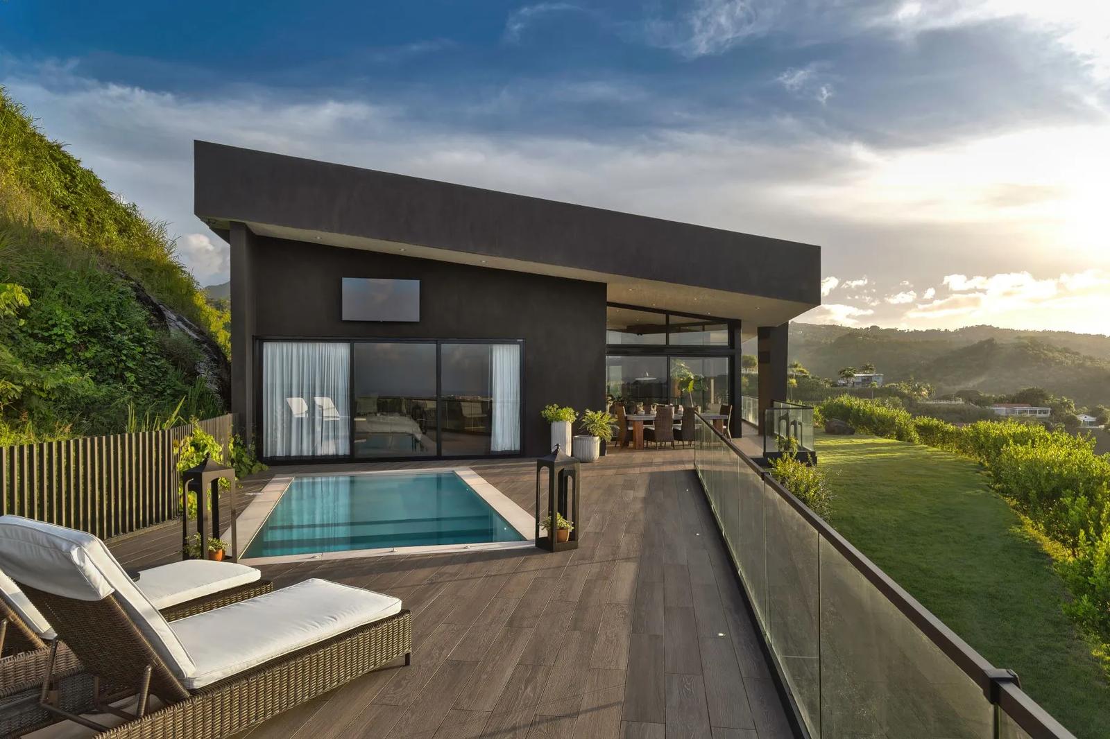 Carabali Equestrian Oceanview Estate — photo 2