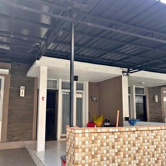 4 bedroom house in Denpasar — photo 1