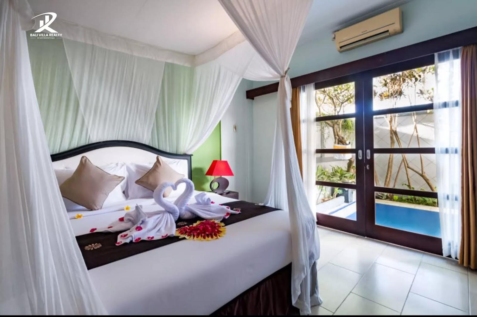 Cozy 3BR Family Villa in Kerobokan for Yearly Rental — photo 4