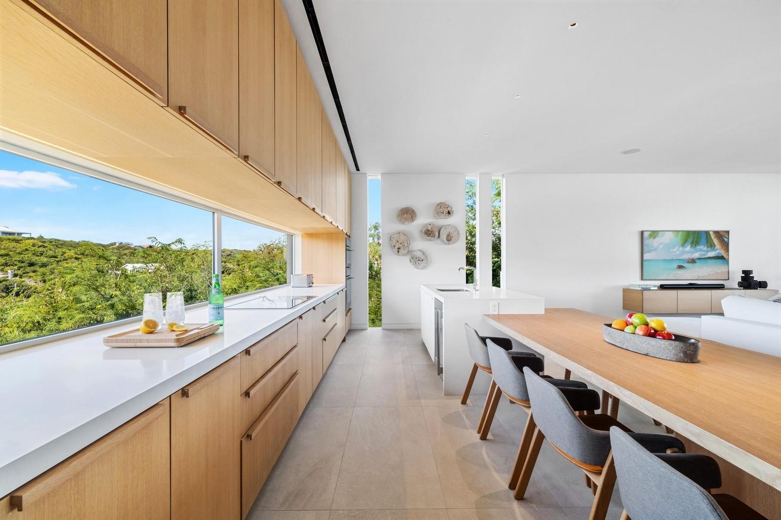 VILLA 15-BEACH ENCLAVE NORTH SHORE — photo 2