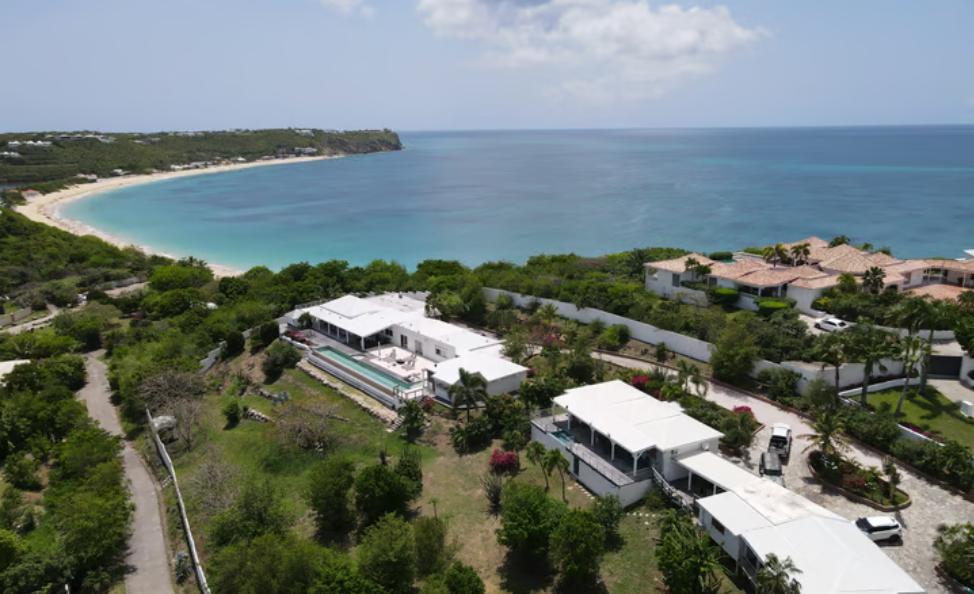 8 Bedroom Property for Sale - Baie Rouge Villa 8BR — photo 1