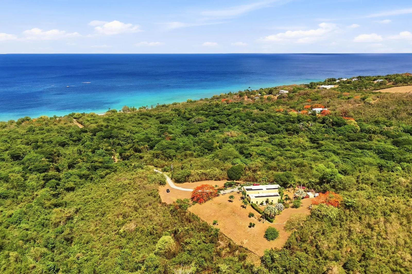 3 Beds 2.5 Baths 2,850 Sqft Villa in US Virgin Islands — photo 2