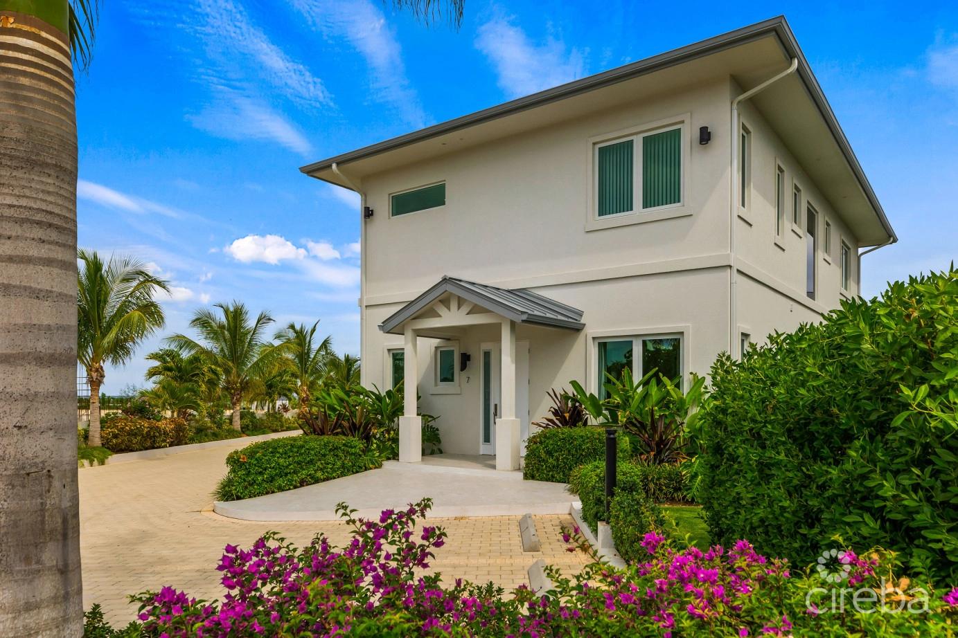 4 bedroom property for sale — Oceans 9 Beachfront Detached Home in the Cayman Islands — photo 5
