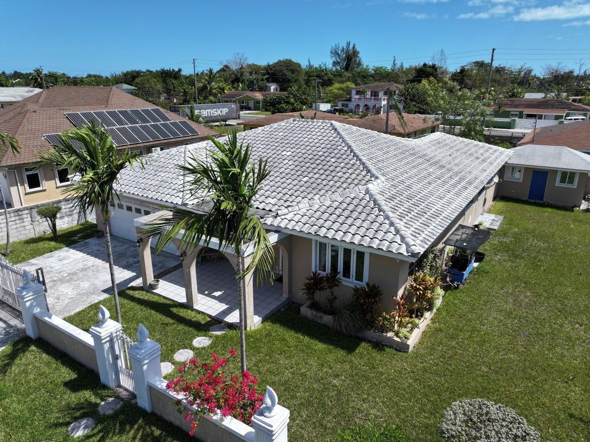 4 bedroom Residence for sale — SEA BREEZE ESTATES in Nassau / New Providence, The Bahamas — photo 2