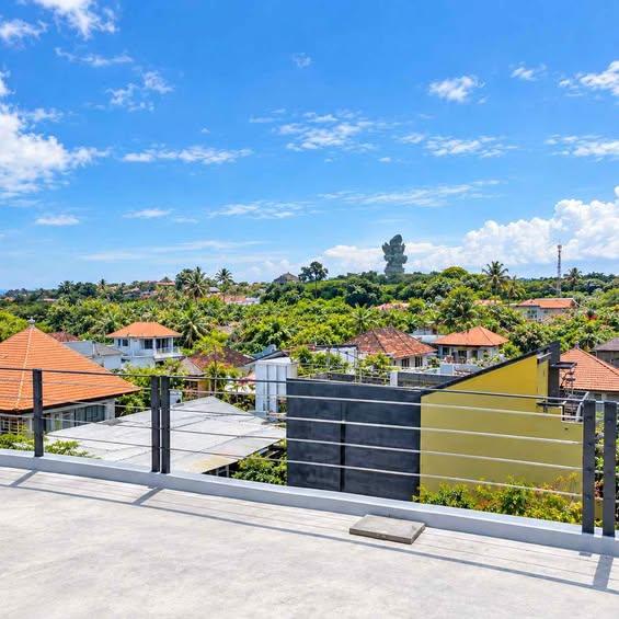 18-bedroom apartment in Badung — photo 1