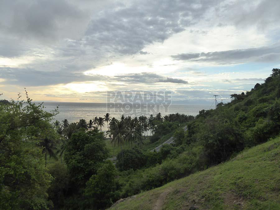 Development Opportunity 100m from the Beach – Panoramic Sea Views! — photo 3
