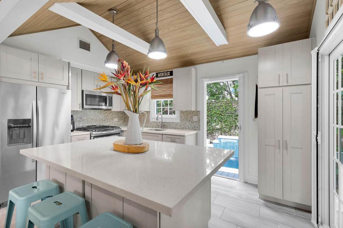 Old Town-N of Truman 3BR Home at 610 Griffin Lane, Key West, Florida — photo 3
