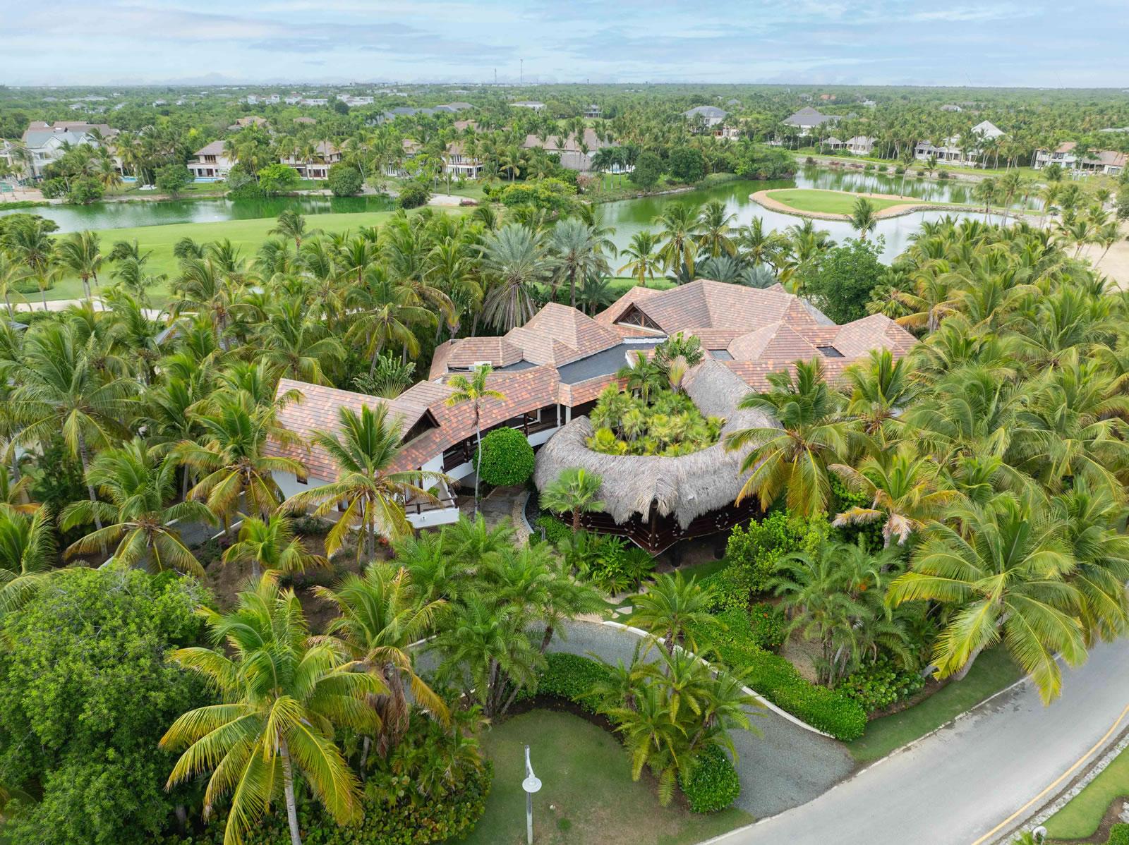 5 Bedroom Luxury Villa for Sale, Arrecife 49, Puntacana Resort & Club, Dominican Republic — photo 1