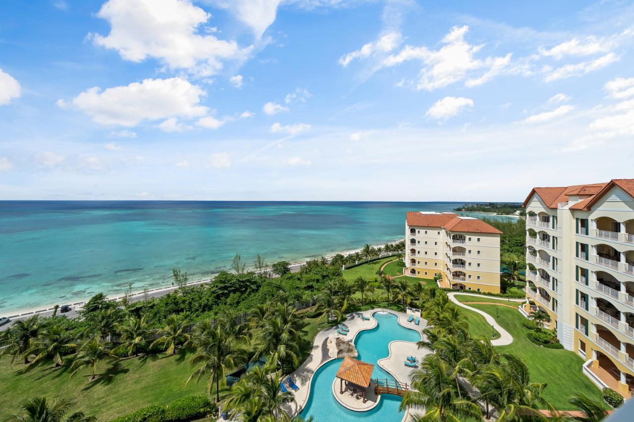 4 bedroom Apartment for sale — PENTHOUSE 1, B2 CAVES HTS in Nassau / New Providence, The Bahamas — photo 3