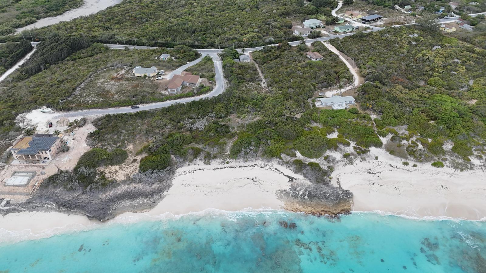 Prime Beachfront Lot in Farmers Hill — photo 4