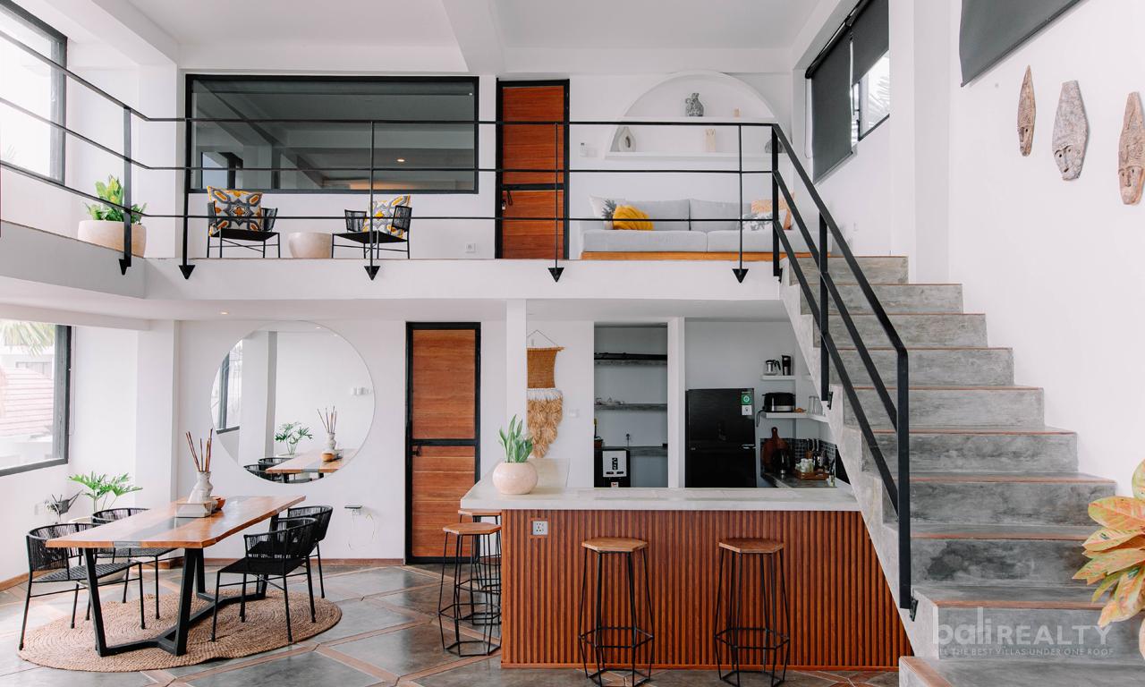 Chic Two-Bedroom Townhouse Loft, Steps from Nelayan Beach! — photo 4