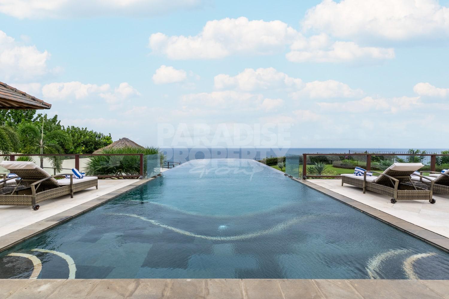 5 Bedroom Cliff Front Villa with Breathtaking Ocean Views — photo 1