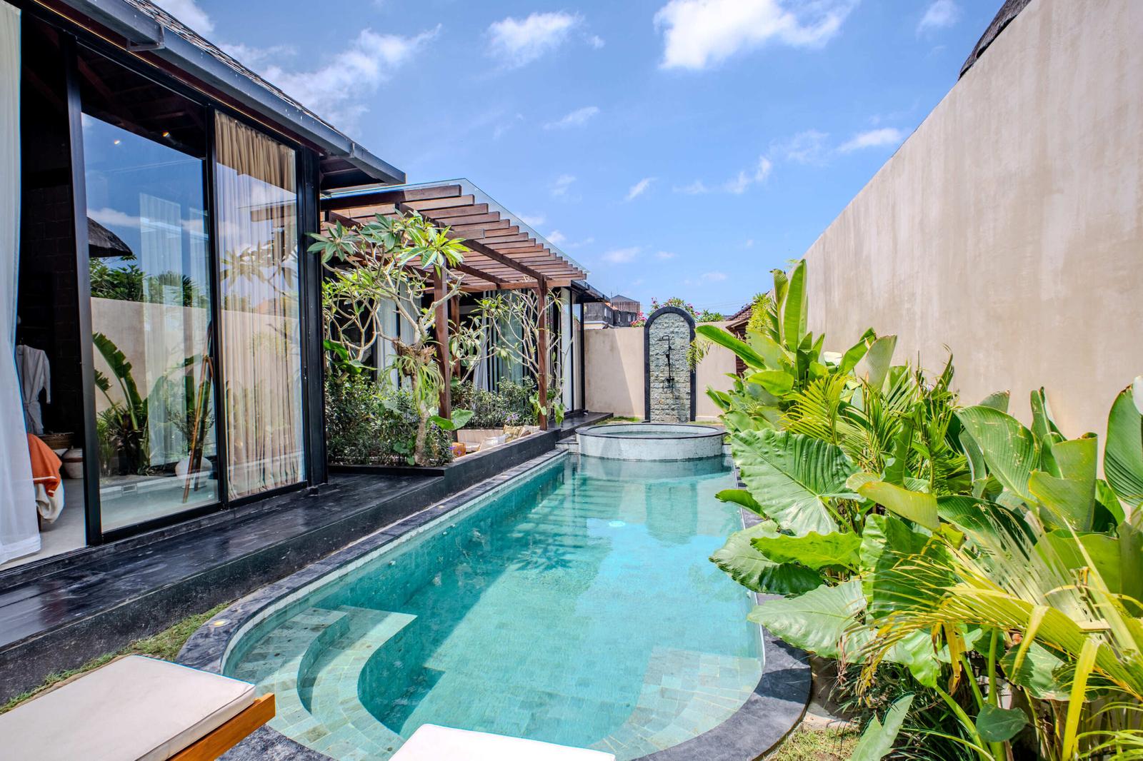 Elegant 2-Bedroom Villa in the Heart of Canggu — photo 2