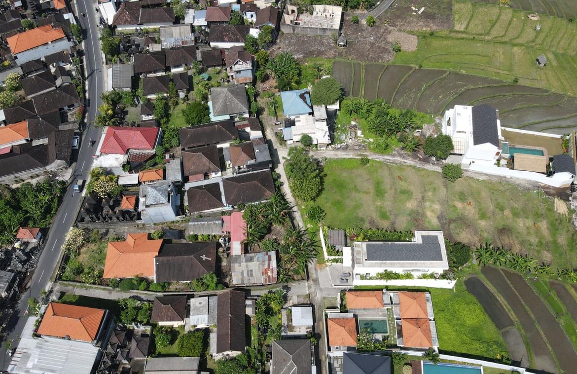 Tranquil residential plot in Padonan — photo 5