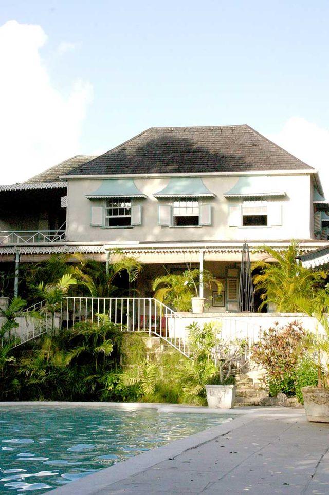 Holders House" Holders St. James Barbados–Perfect for a bed and breakfast! — photo 2