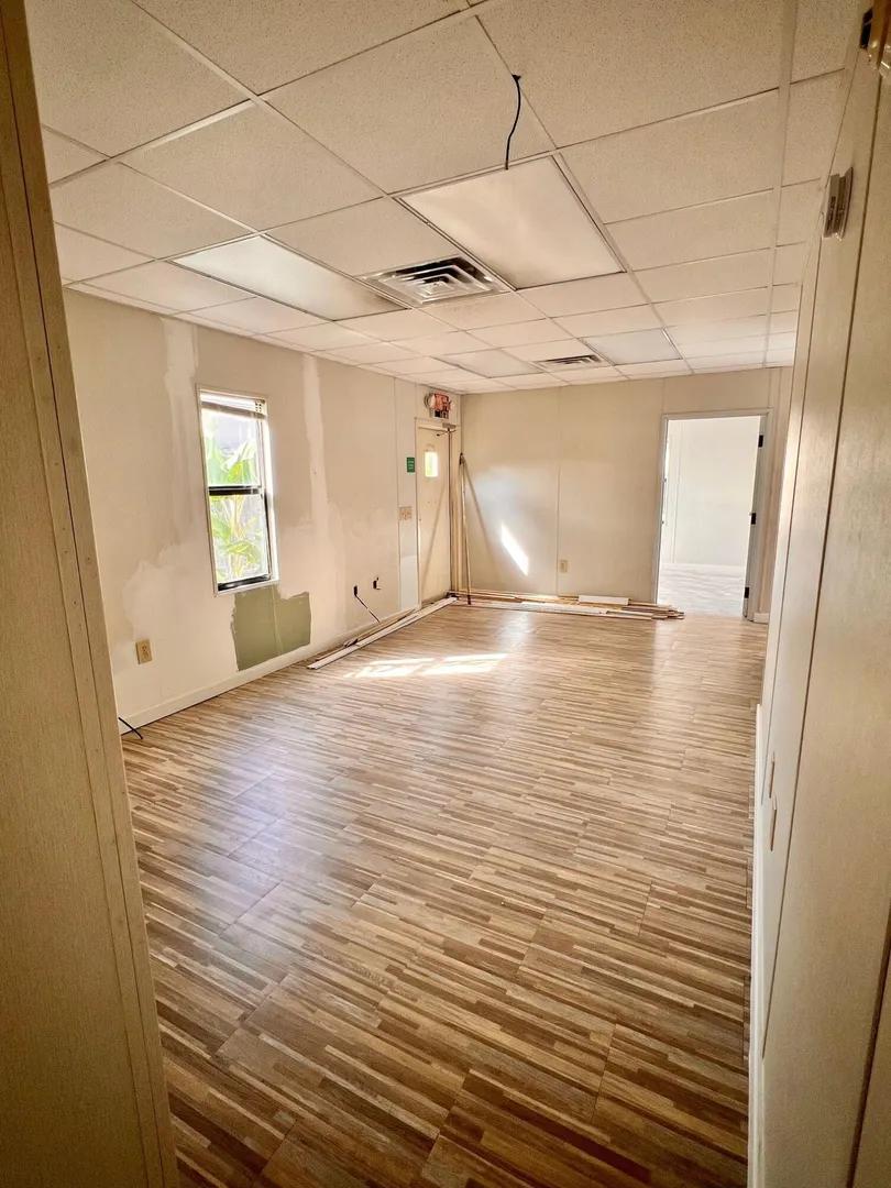 4 x Double Wide Trailers For Lease - Demarara Kps — photo 5