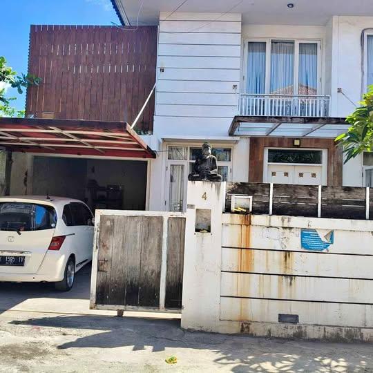 2-story house in Denpasar — photo 1