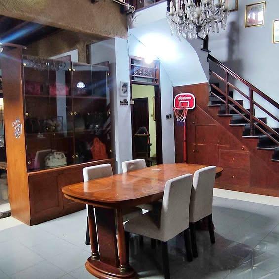 12-bedroom house in Denpasar — photo 1