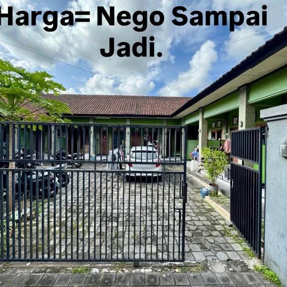 11-bedroom apartment in Denpasar — photo 1