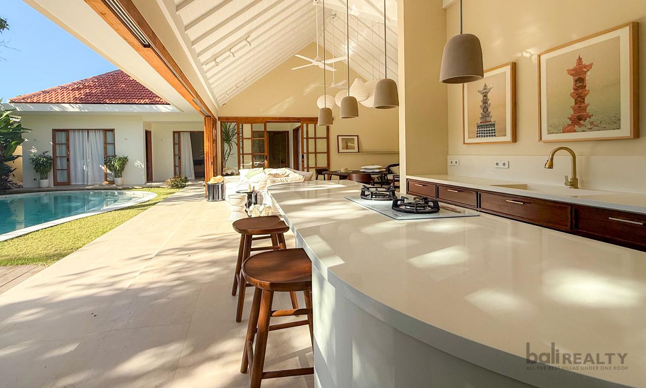Four-Bedroom Villa with Long Lease in Babakan, Canggu — photo 5