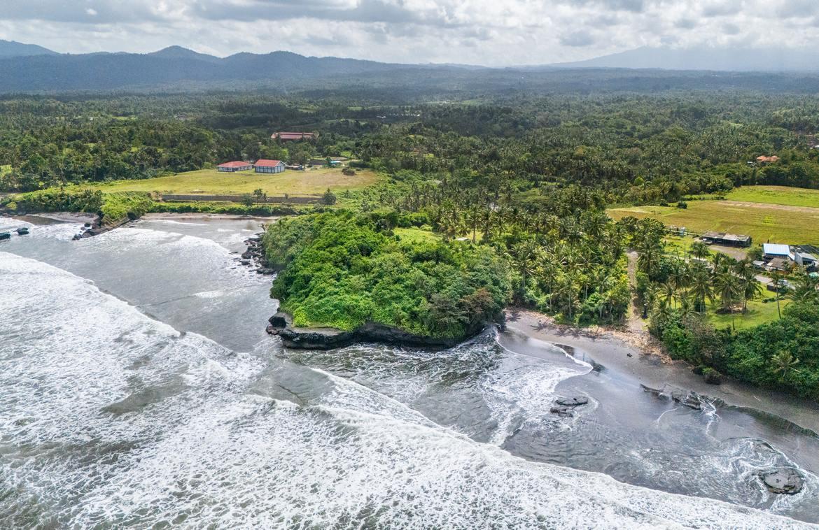 Prime 27850sqm Freehold Oceanfront Land in Soka Beach — photo 3