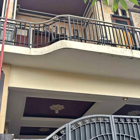8-bedroom house in Denpasar — photo 1
