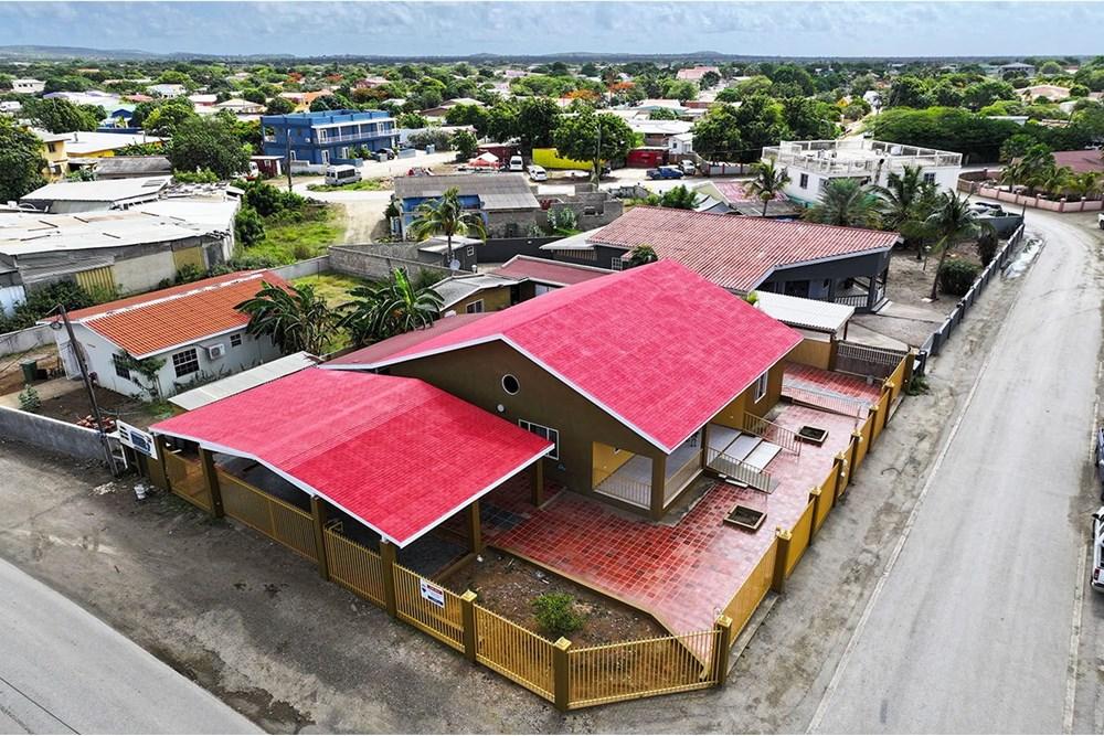 3 Bedroom House for Sale, Tera Cora, Bonaire — photo 1