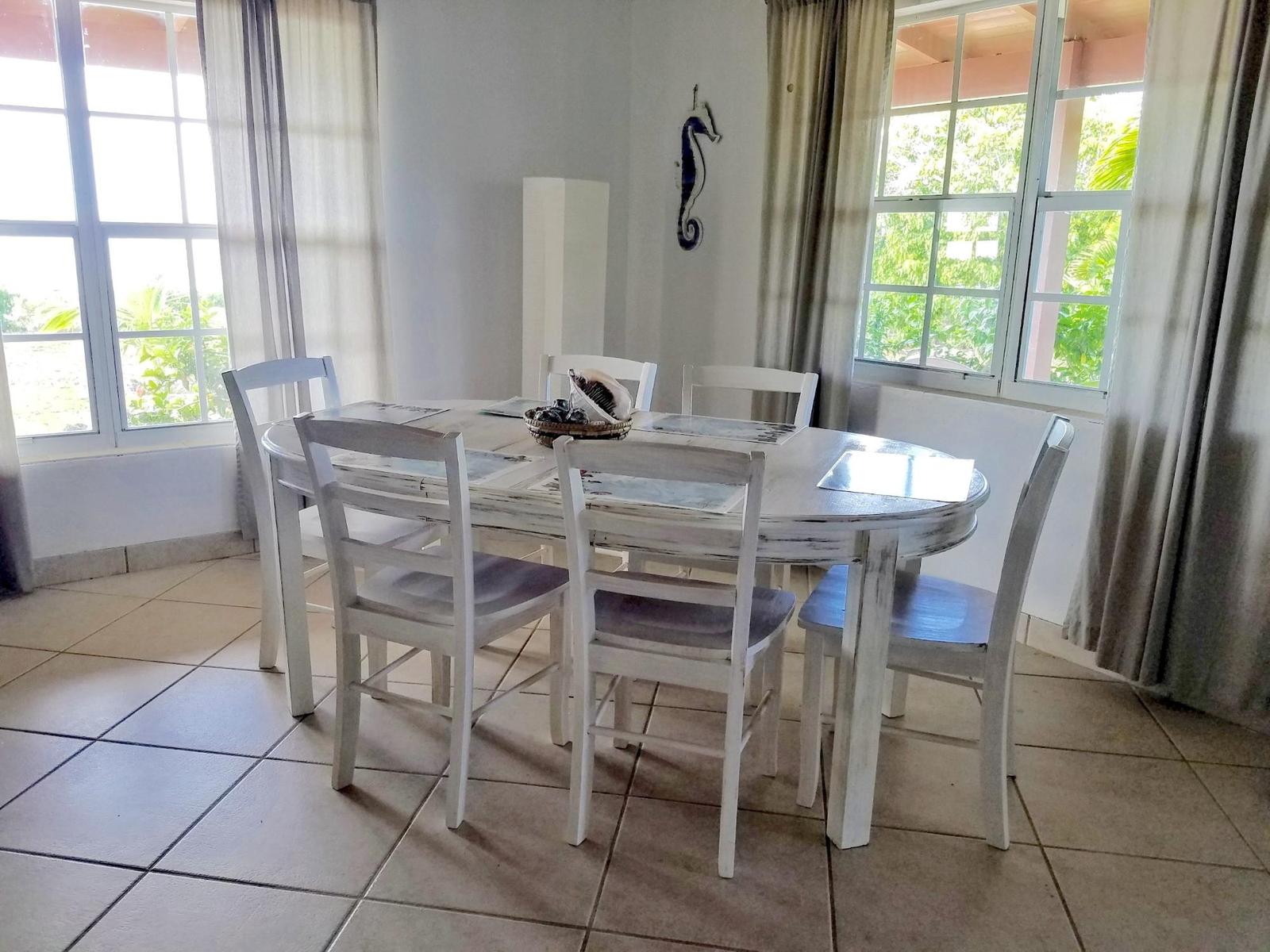 PETTY’S WATERFRONT HOME - 3 Bedroom Residence for Sale in Long Island, The Bahamas — photo 5