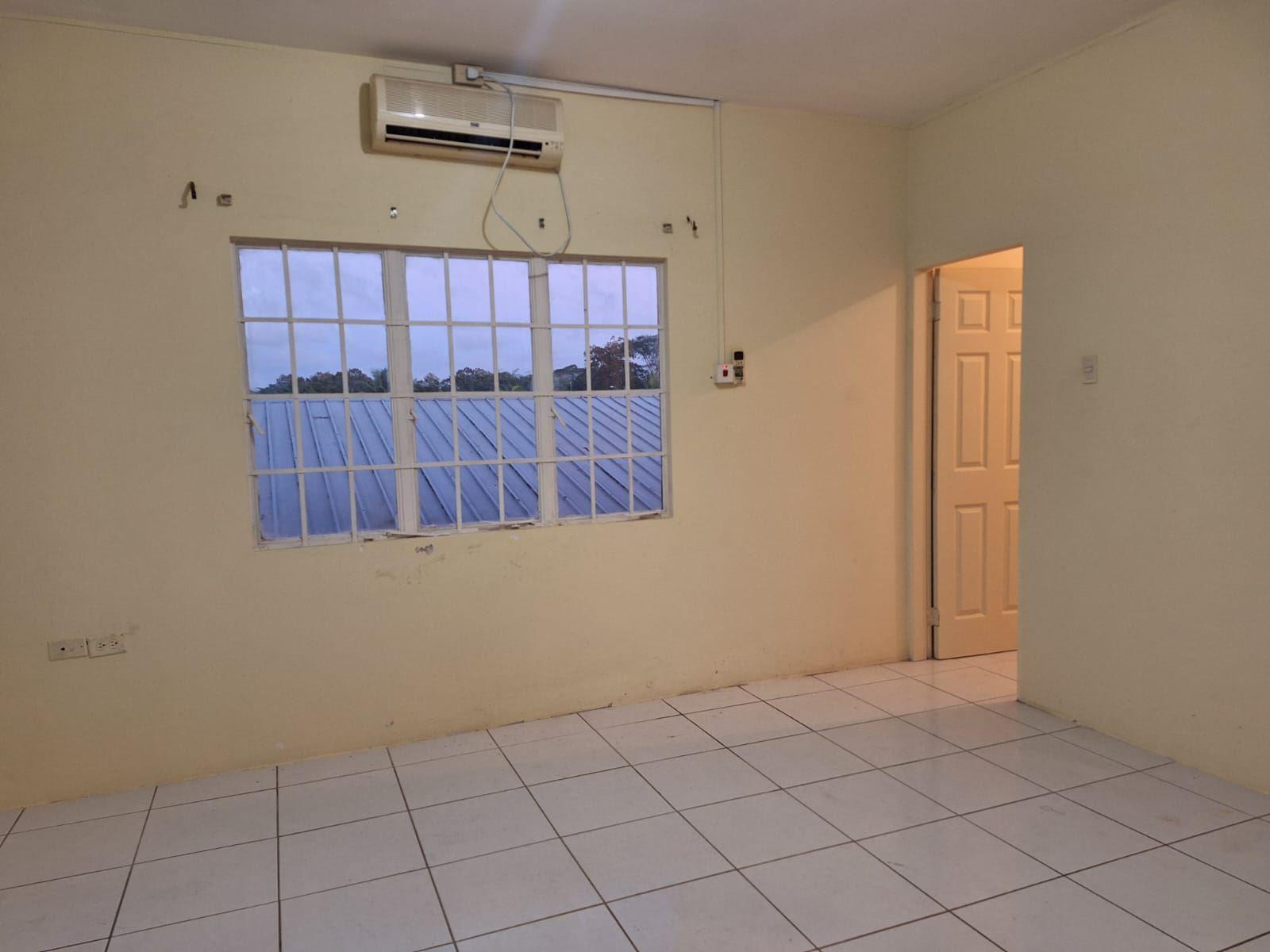 3 BEDROOM 2.5 BATHROOM FULLY AIR-CONDITIONED HOUSE FOR SALE IN ASCOT GARDENS, ARIMA — photo 4