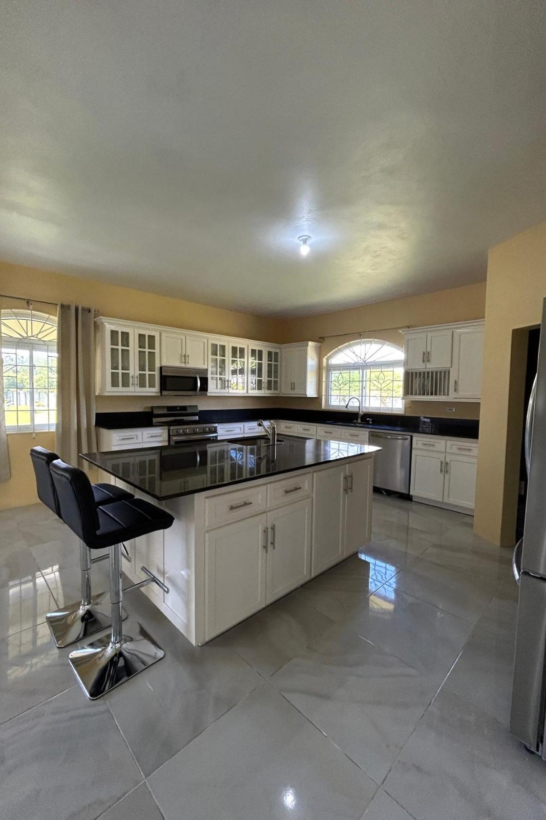 6 Bedroom Estate for Sale, Content, Adelphi, Saint James, Jamaica — photo 2