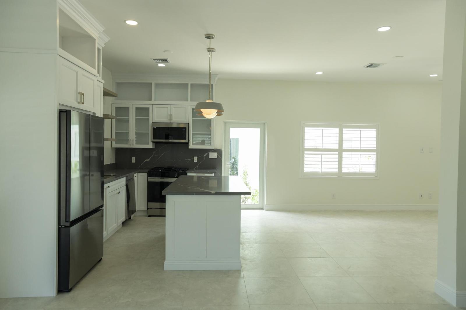 3 bedroom Apartment for sale — HIGH POINT ESTATES in Nassau / New Providence, The Bahamas — photo 3