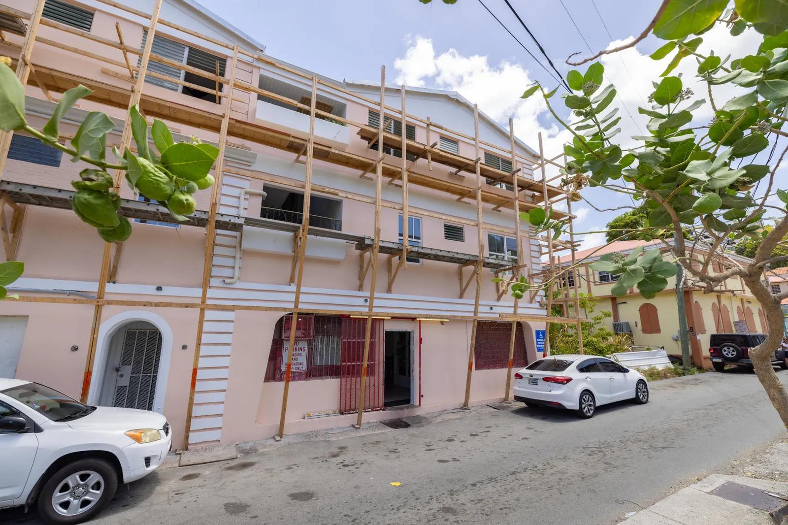 24 Unit Mixed Use Income Property — photo 5