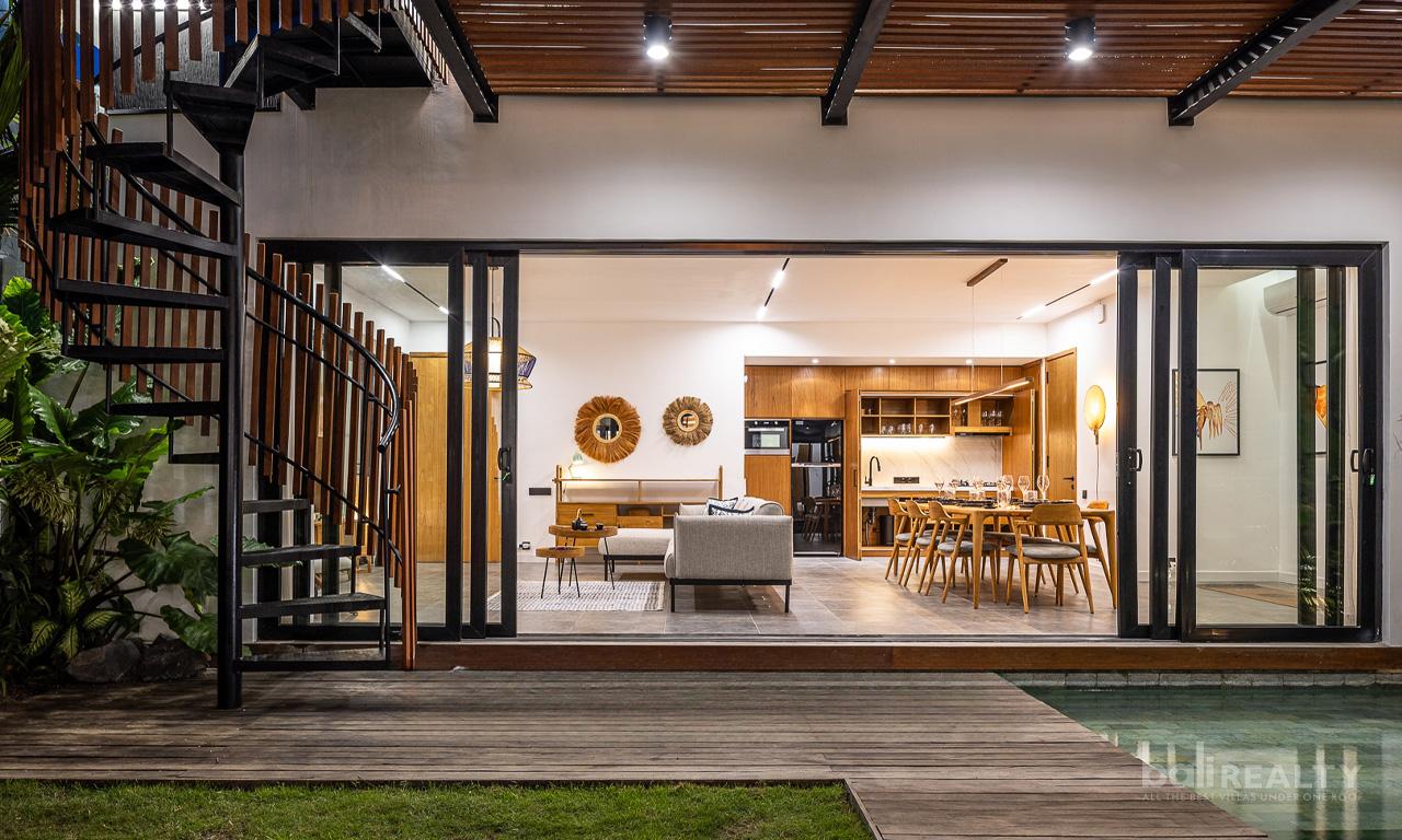 7 Bedroom Villa with 2 Adjoining Units in Prime Beachside Batu Bolong, Canggu, Bali, Indonesia — photo 3