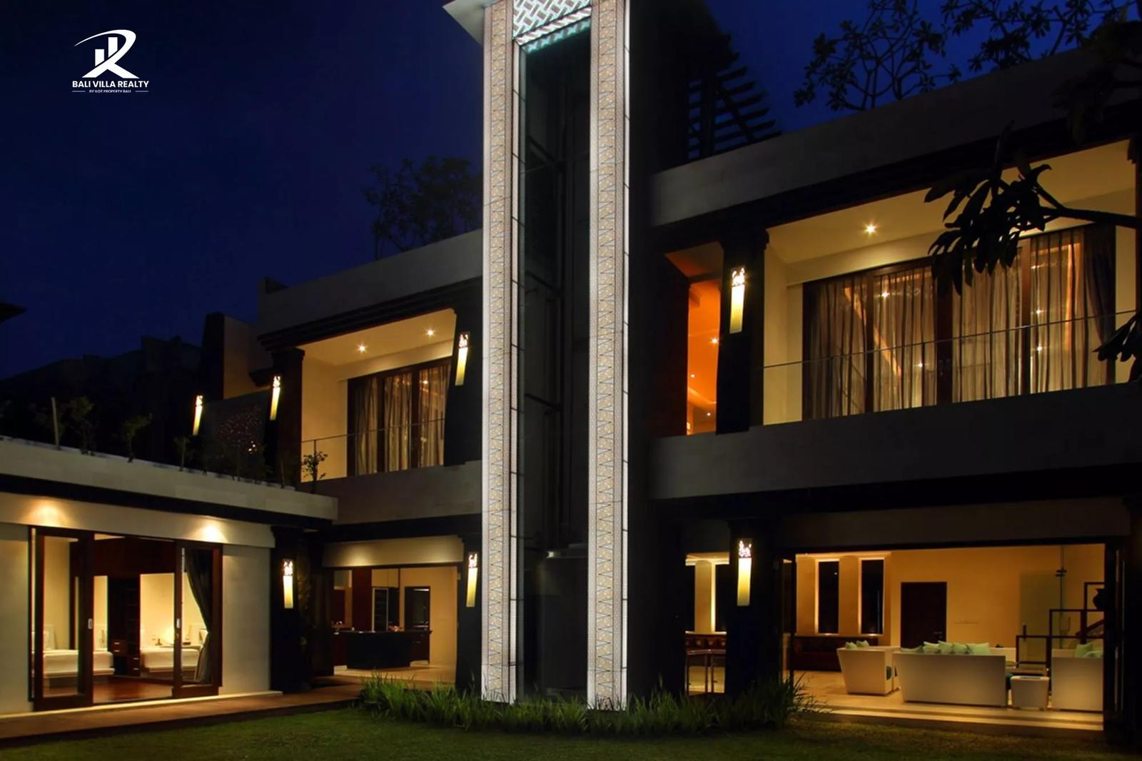 Elite 4BR Freehold Luxury Estate with Rooftop Views in Jimbaran Hill — photo 3