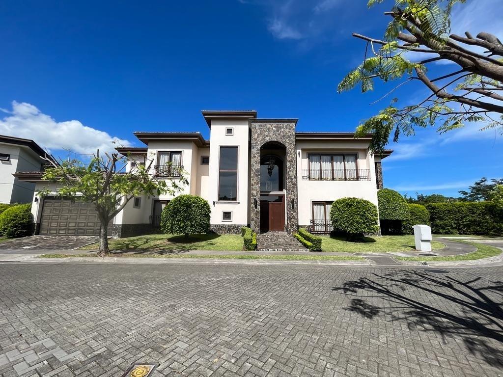 4-bedroom house in Hacienda Del Sol, Santa Ana, Costa Rica — photo 1