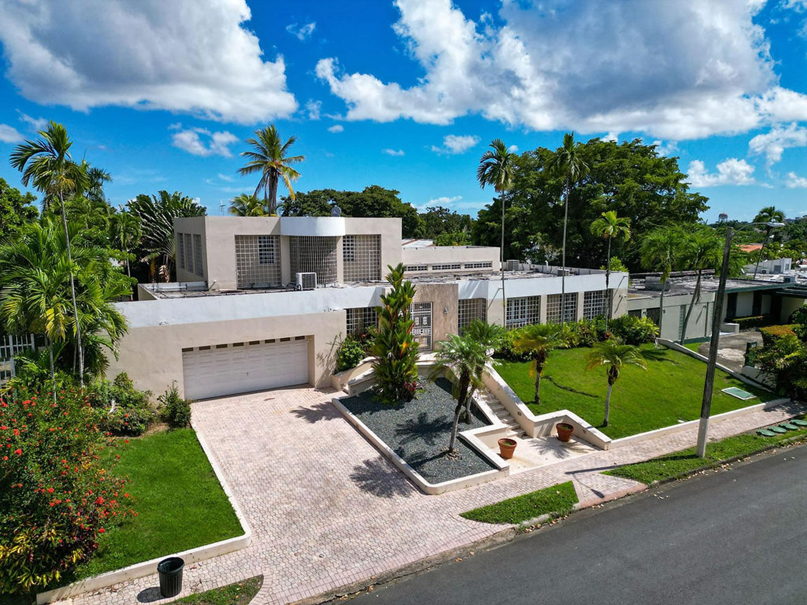 4 Bedroom Home for Sale, 1906 Calle Orquidea, Santa Maria, San Juan, Puerto Rico — photo 3